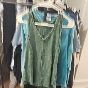 Zenana Outfitters Olive V-Neck Tank Top